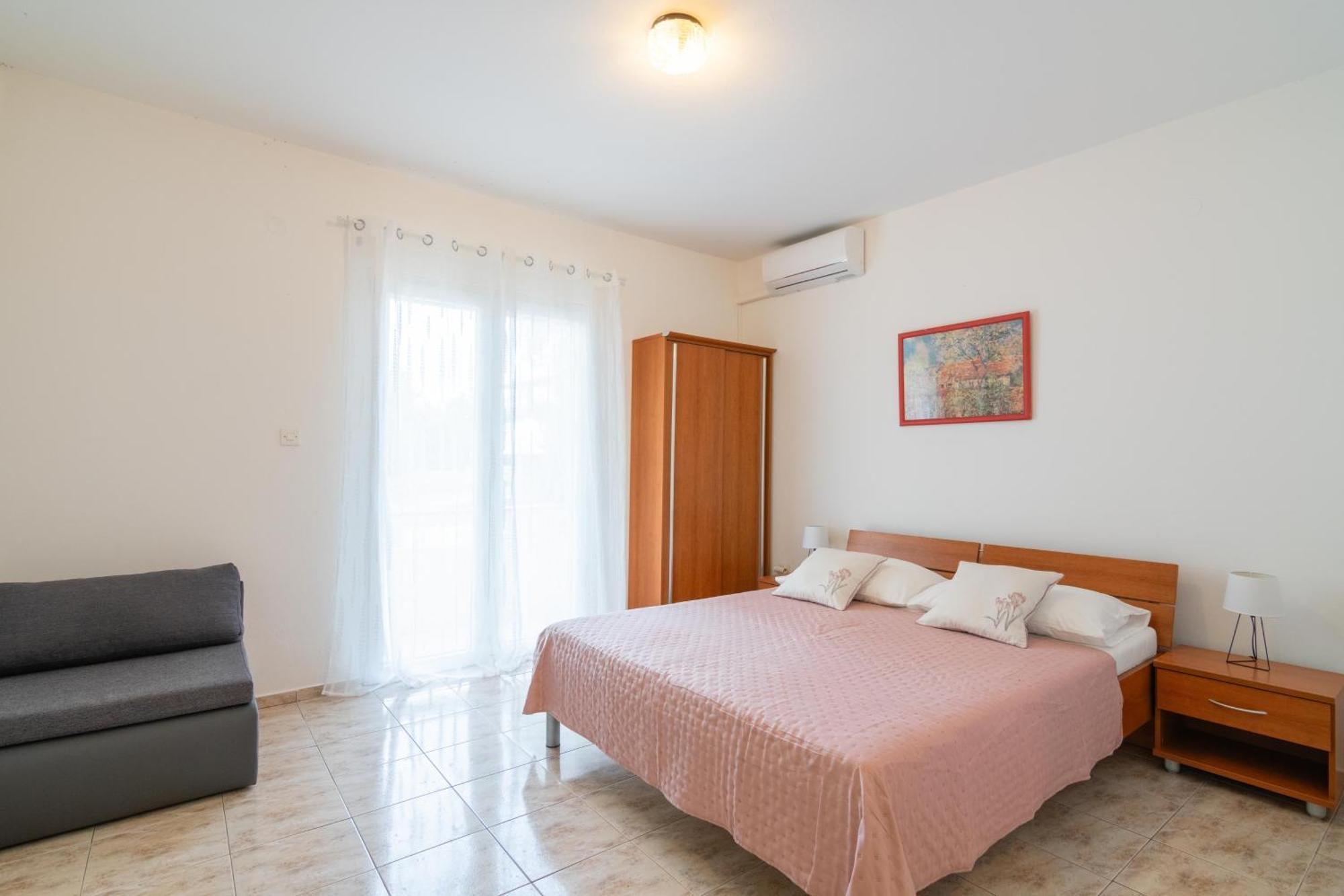 Apartments With A Parking Space Mandre, Pag - 18748 コラン エクステリア 写真