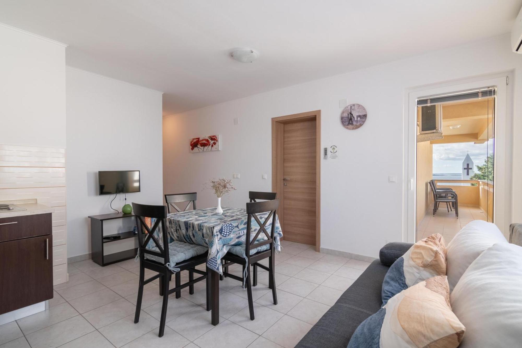 Apartments With A Parking Space Mandre, Pag - 18748 コラン エクステリア 写真