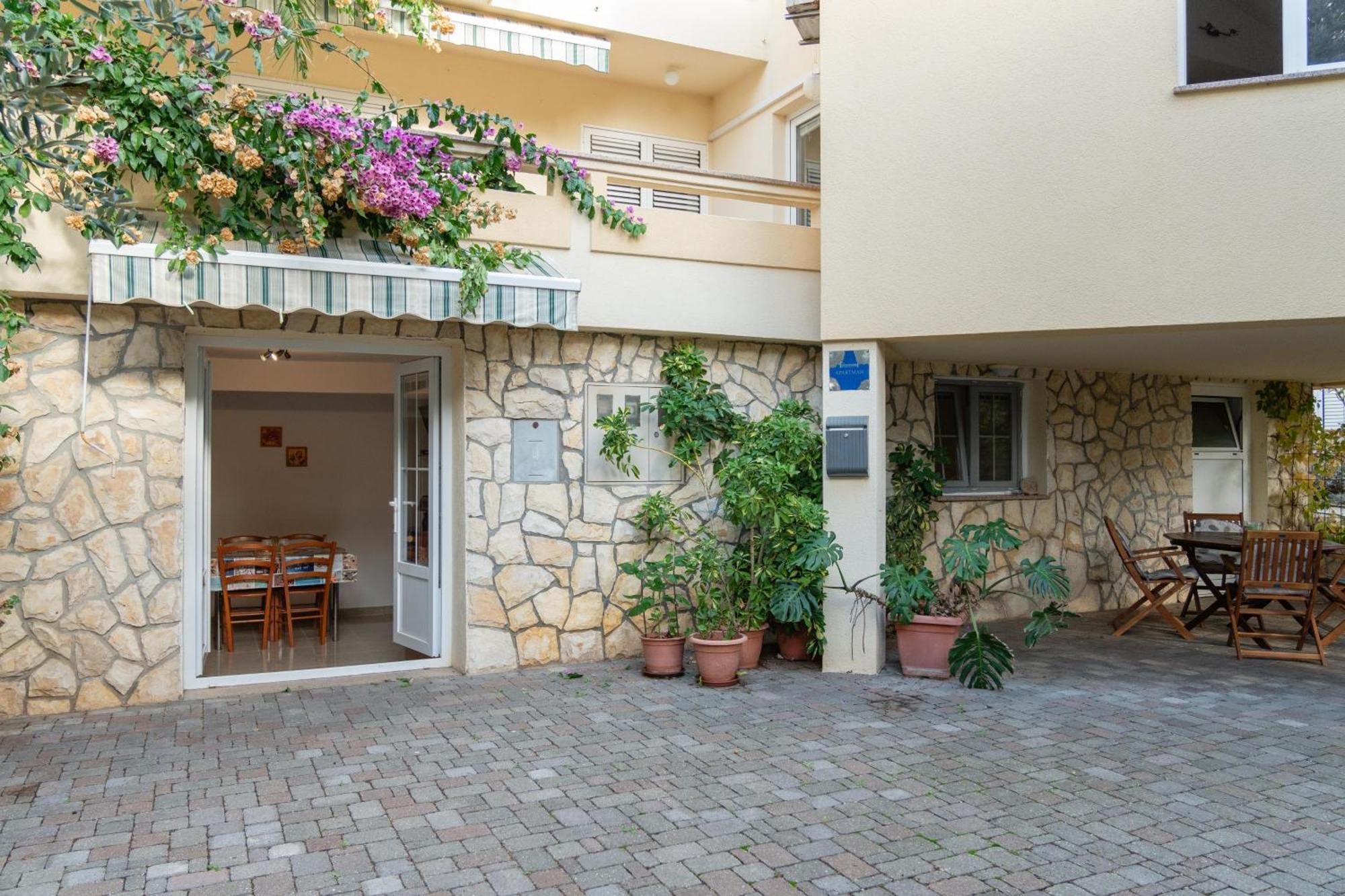 Apartments With A Parking Space Mandre, Pag - 18748 コラン エクステリア 写真