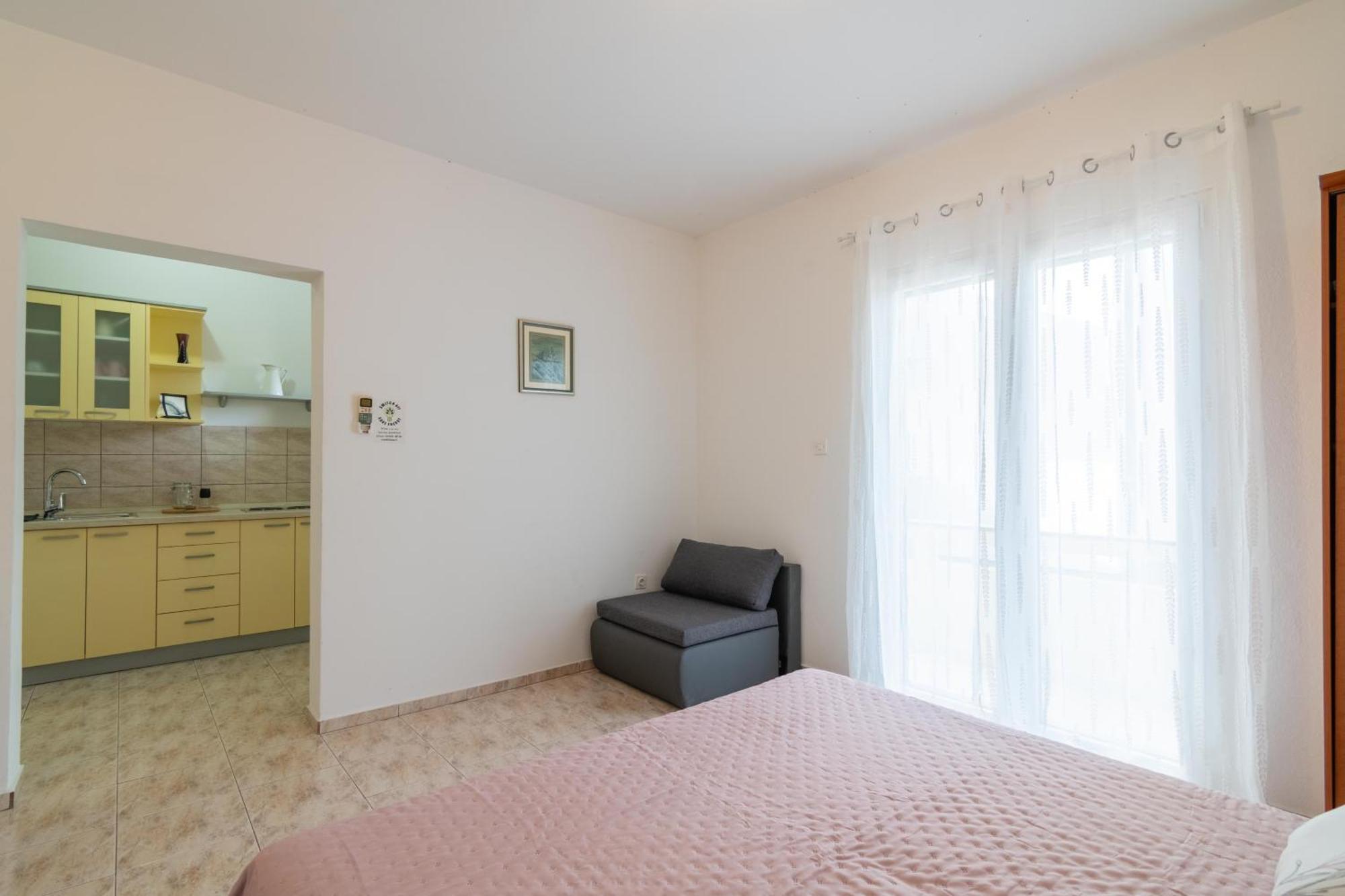 Apartments With A Parking Space Mandre, Pag - 18748 コラン 部屋 写真