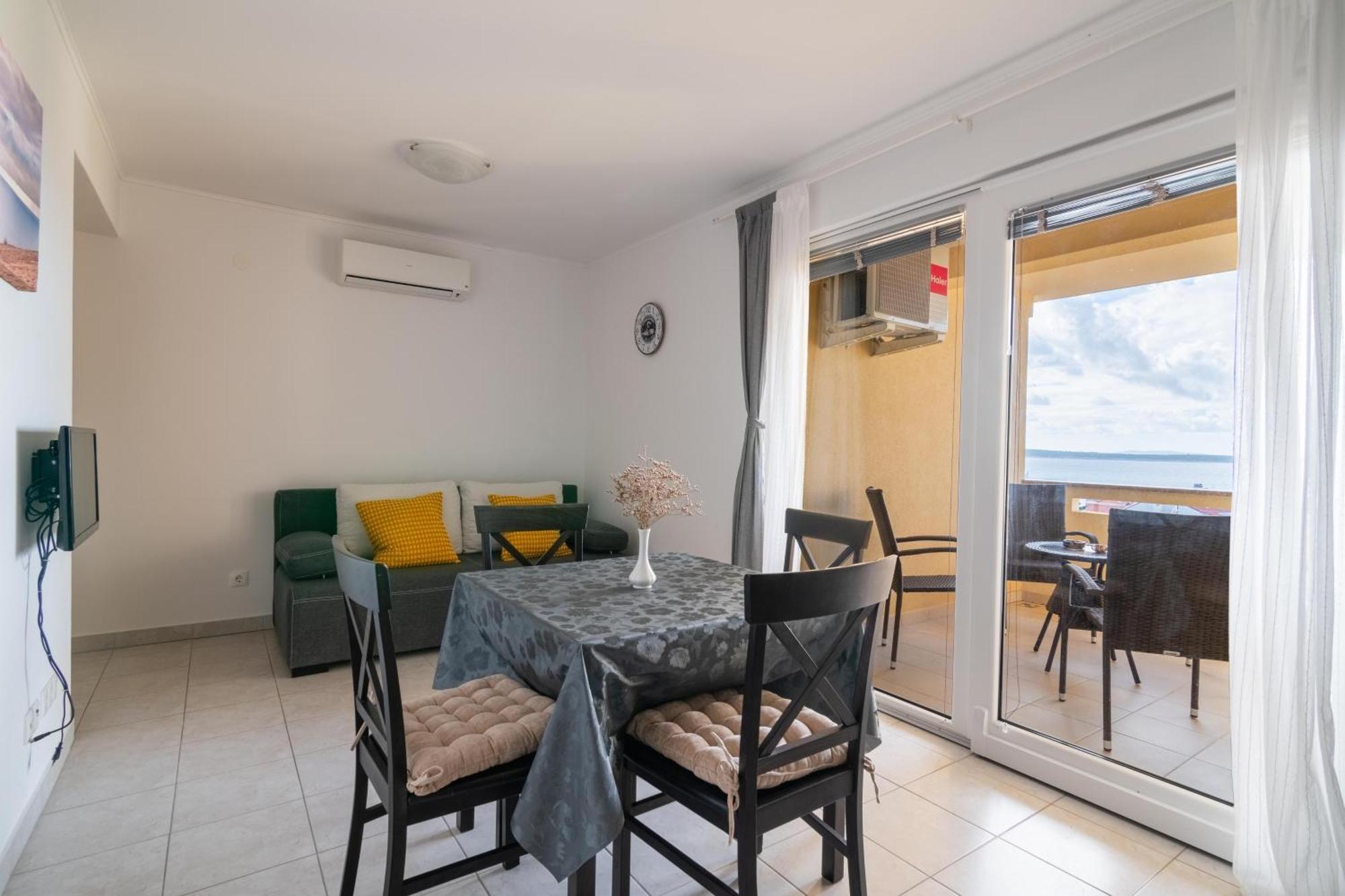 Apartments With A Parking Space Mandre, Pag - 18748 コラン 部屋 写真